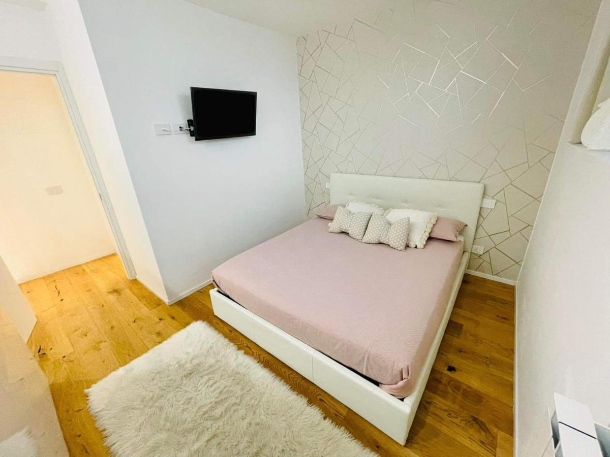 Led House Cadore - Bilocale Zona Milano Centro Екстериор снимка